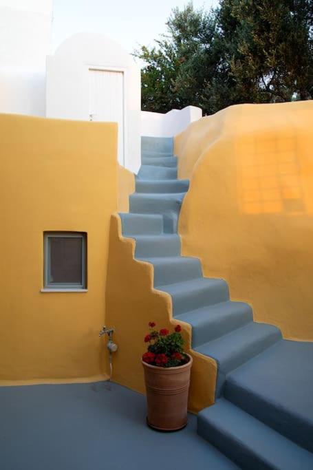 Hermes Cave House By Oias Local Cave Houses Екстер'єр фото